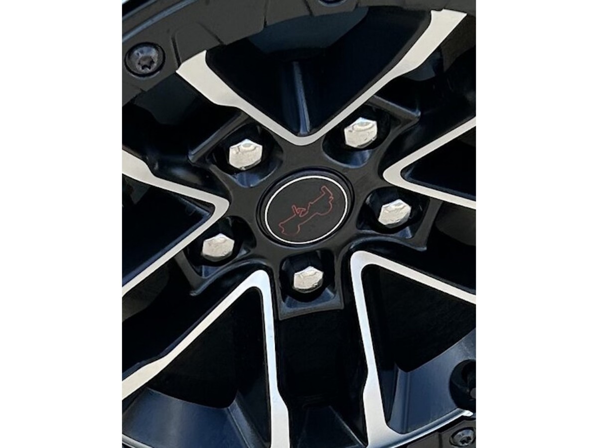 Mopar Wheel Center Cap Black With Red Jeep Logo - 68550768AA