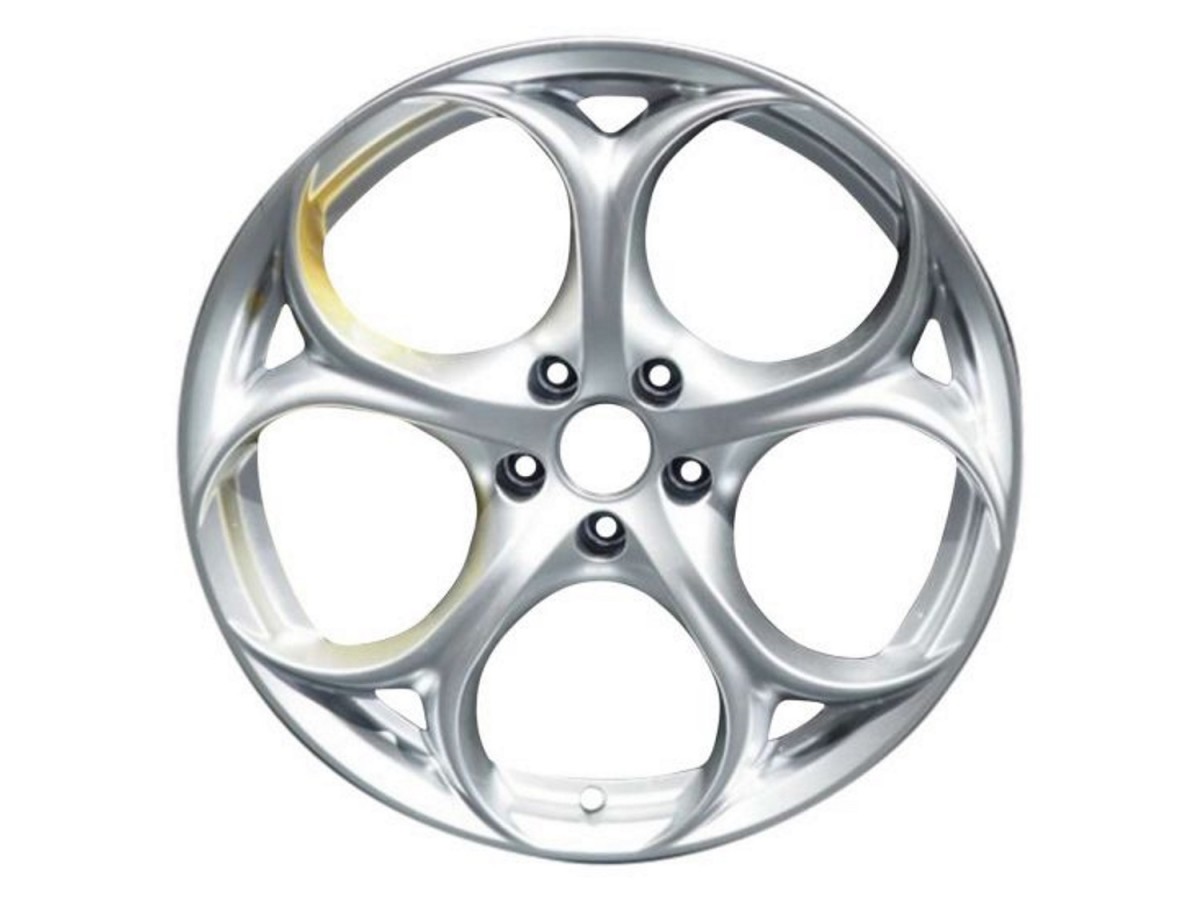 Alfa Romeo Guilia 19インチホイール シルバー Mopar Wheel 19