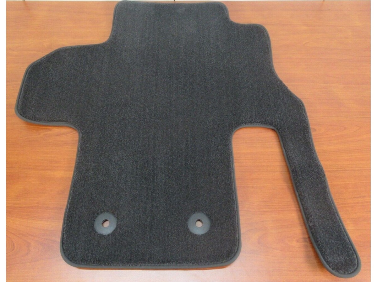 Authentic Mopar Premium Carpeted Floor Mats For First And Second Rows